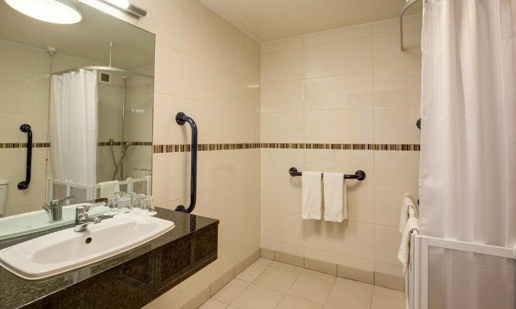 Зображення Tavistock 3*