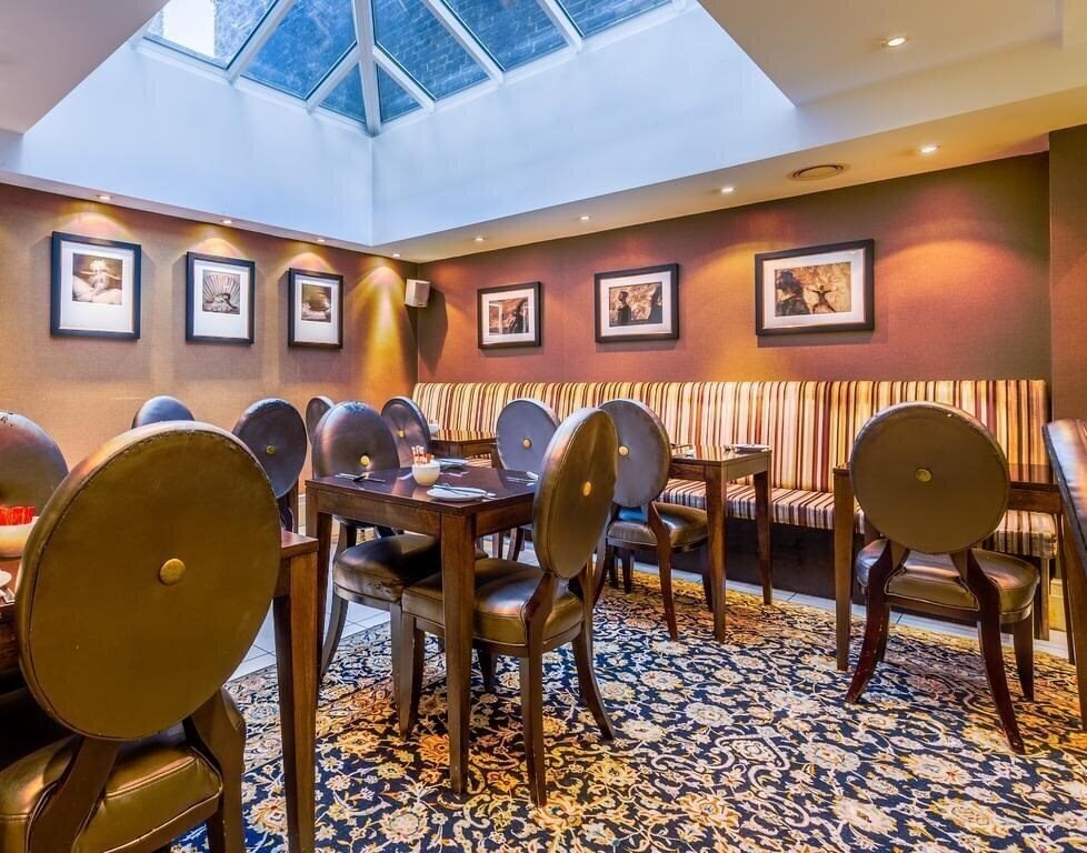 Фотография Eaton Square 3*