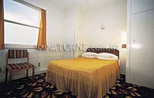 Готель County 2*