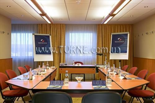 Готель Novotel London Greenwich 4*