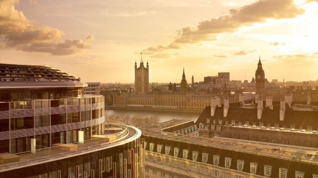 Готель Park Plaza Westminster Bridge 4*