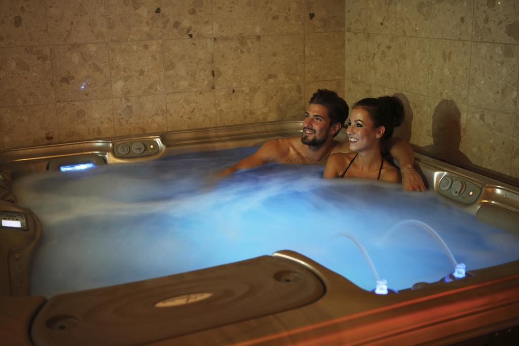 Готель Six Inn Hotel Budapest 3*