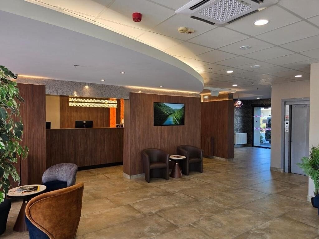 Готель Canada Hotel 3*