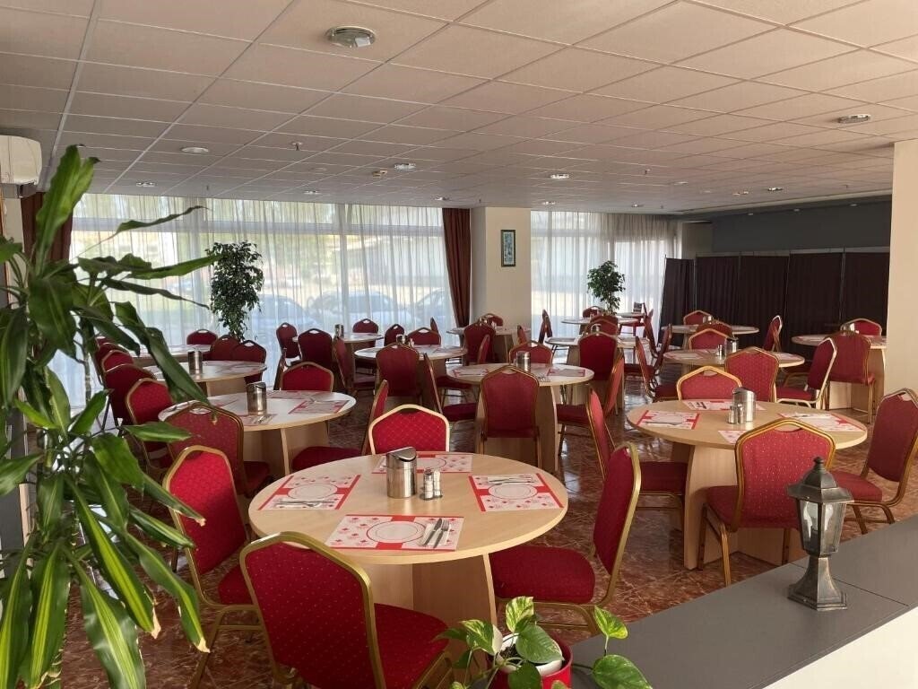 Зображення Canada Hotel 3*