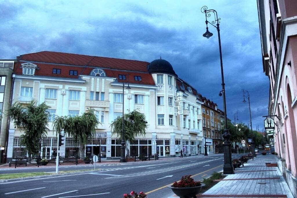 Готель Hotel Central Nagykanizsa 3*