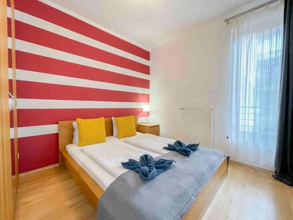 Фото Opera Residence Apartment Hotel 3*