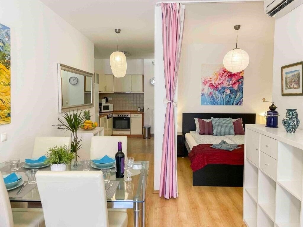 Картинка Opera Residence Apartment Hotel 3*