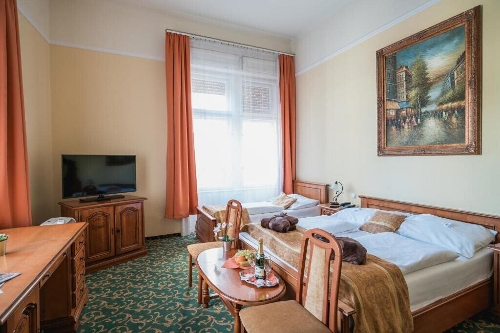 Фото City Hotel Unio 3*