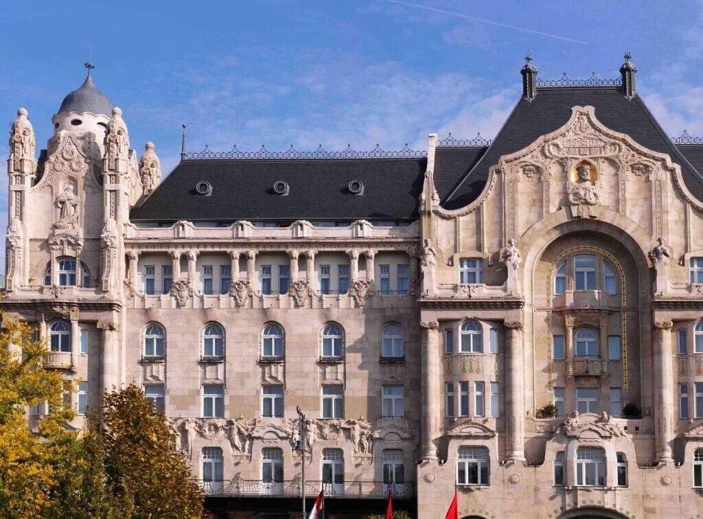 Отель Four Seasons Hotel Gresham Palace Budapest 5*