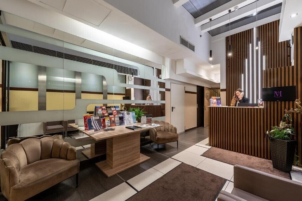 Отель Promenade City Hotel 3*