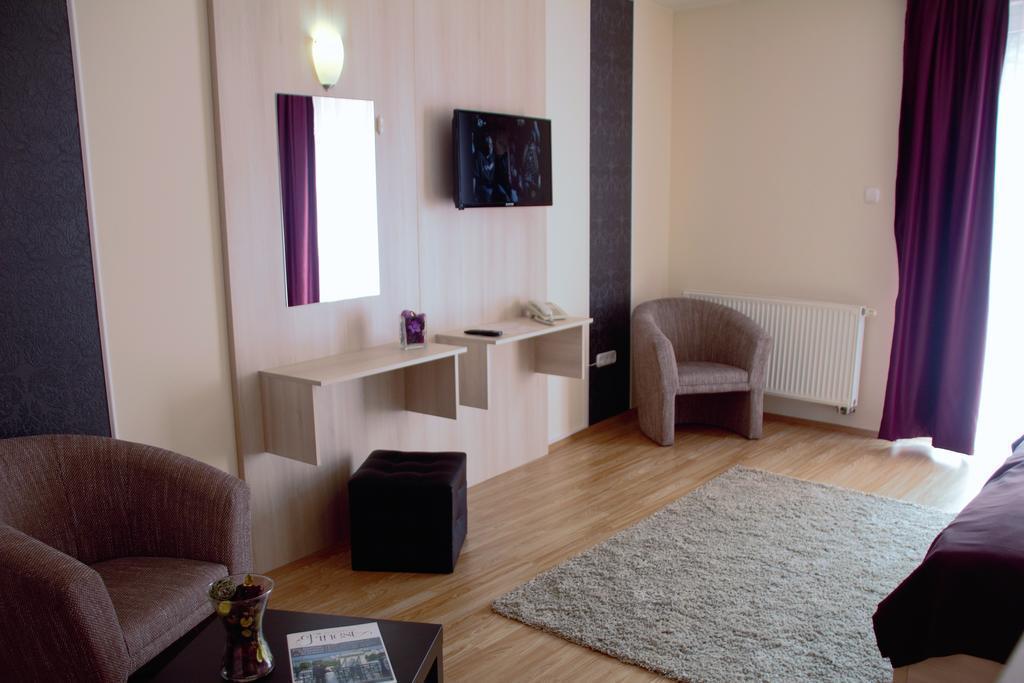 Фото Triple M Hotel 3*