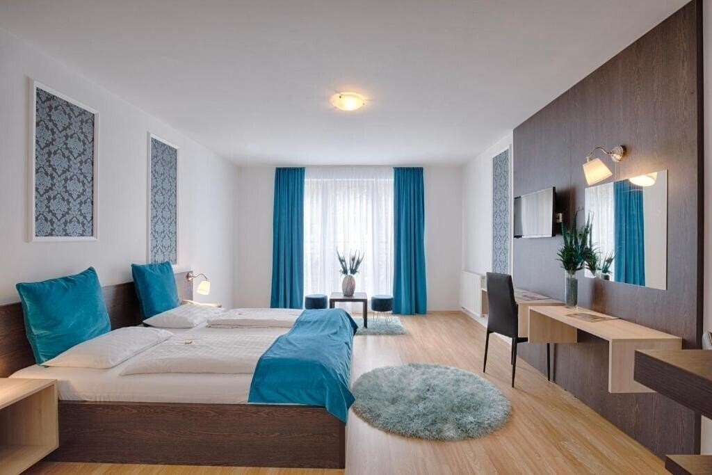 Фото Triple M Hotel 3*