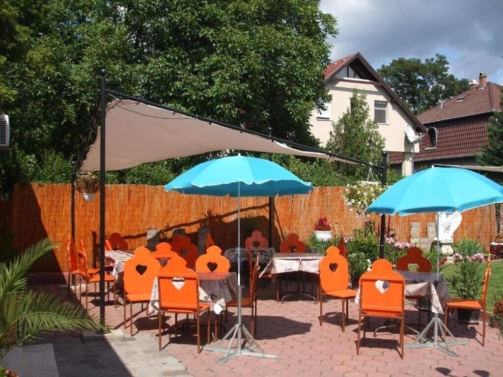 Фото Attila Hotel 3*