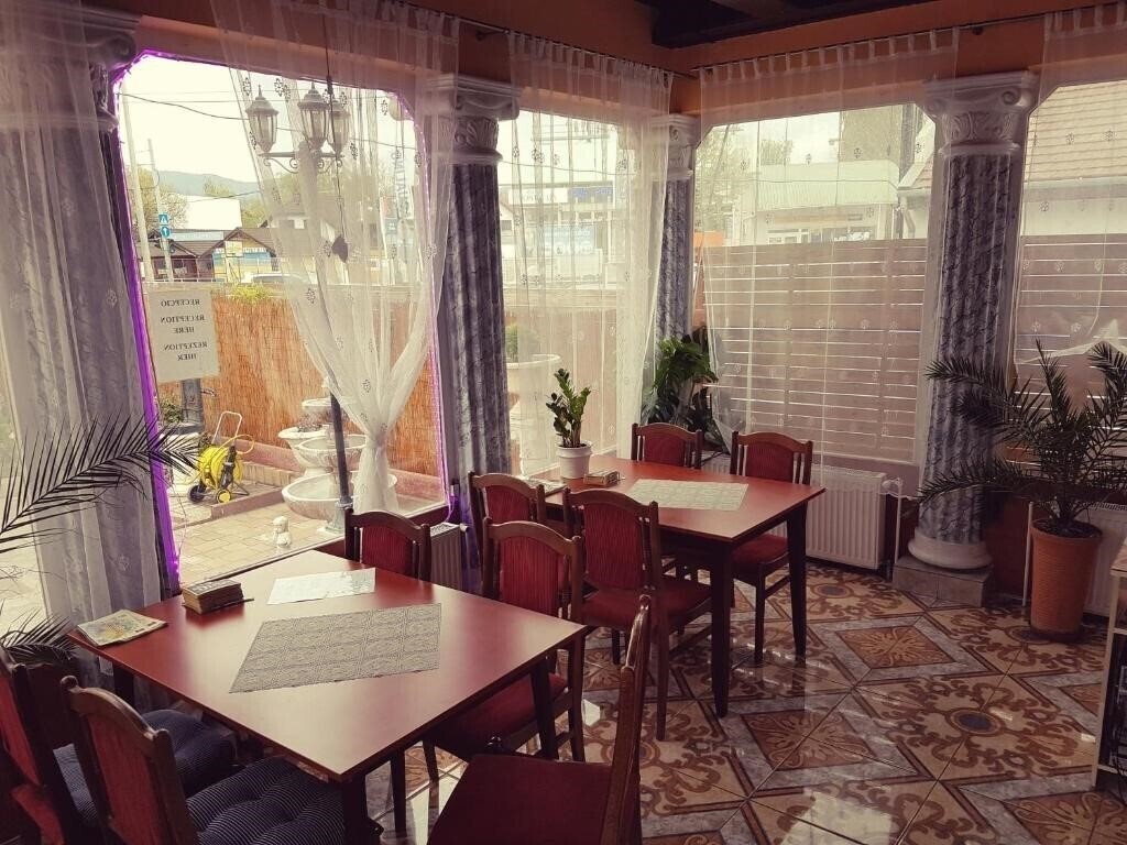 Картинка Attila Hotel 3*