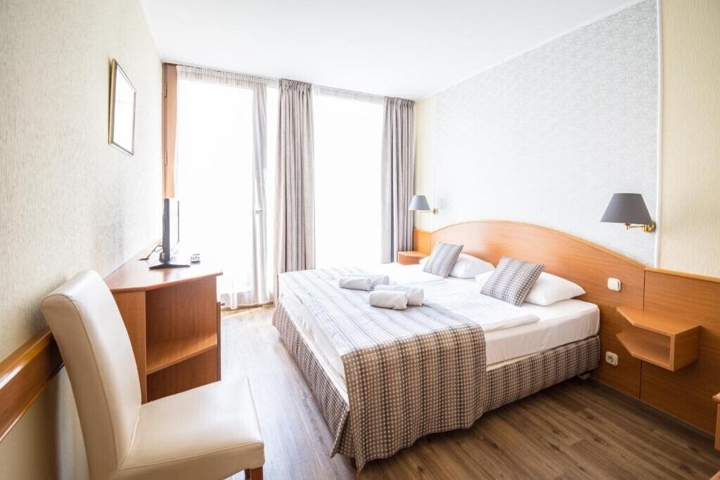 Готель Best Western Hotel Orion 3*