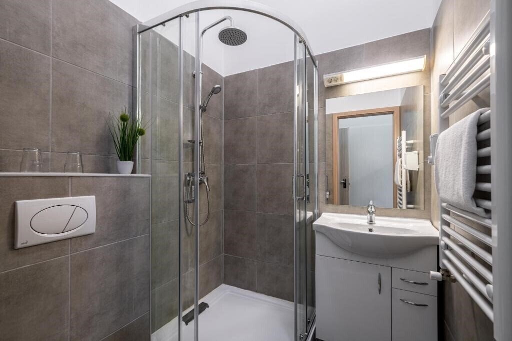 Зображення Full Moon 1*