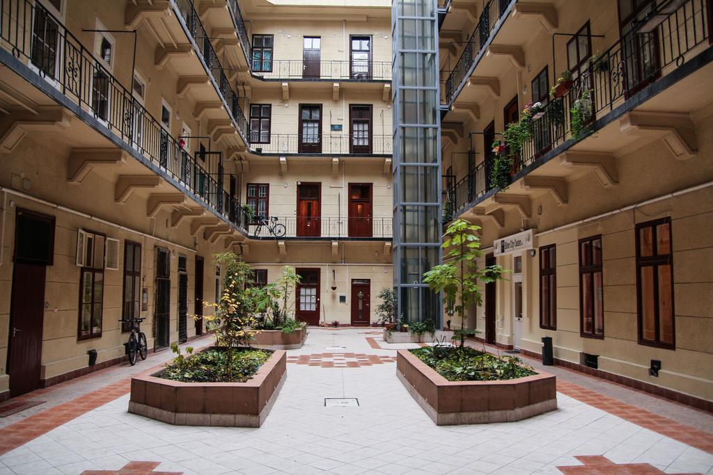 Готель Silver Budapest City Center 3*