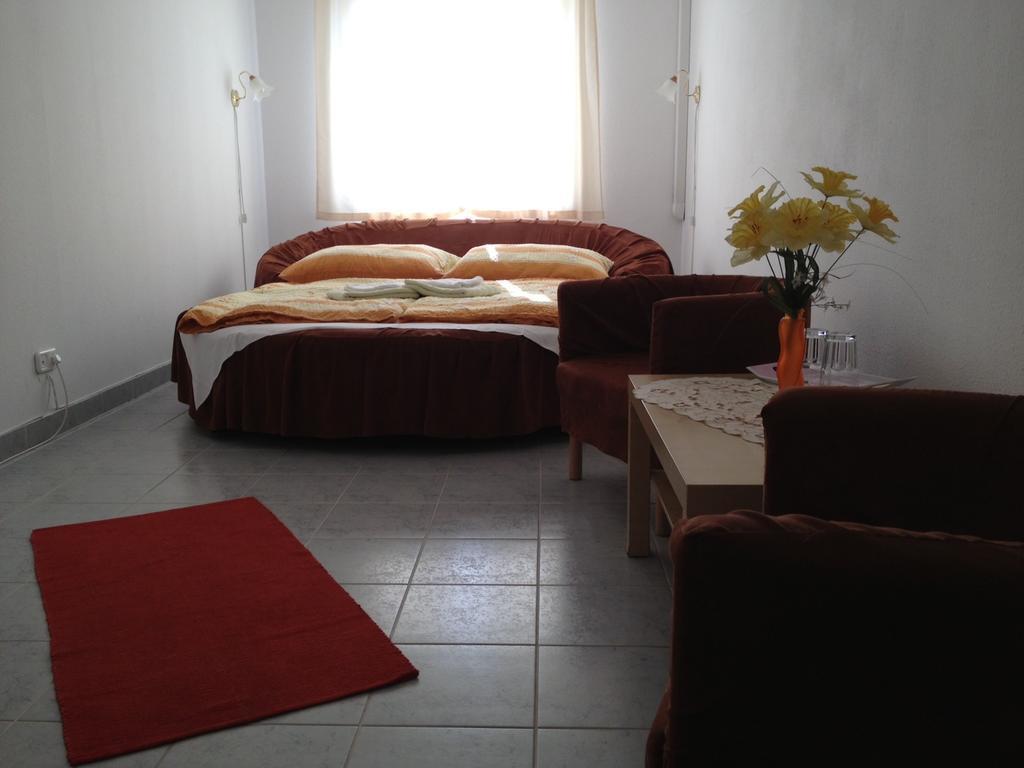 Готель Timon 3*