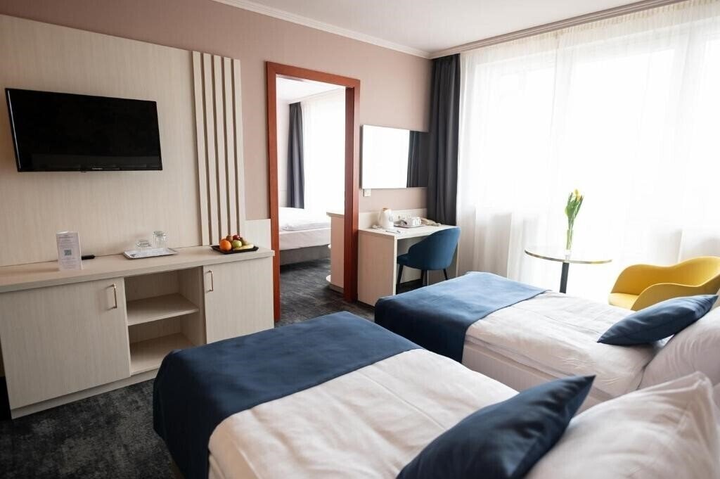 Фото Airport Hotel 4*