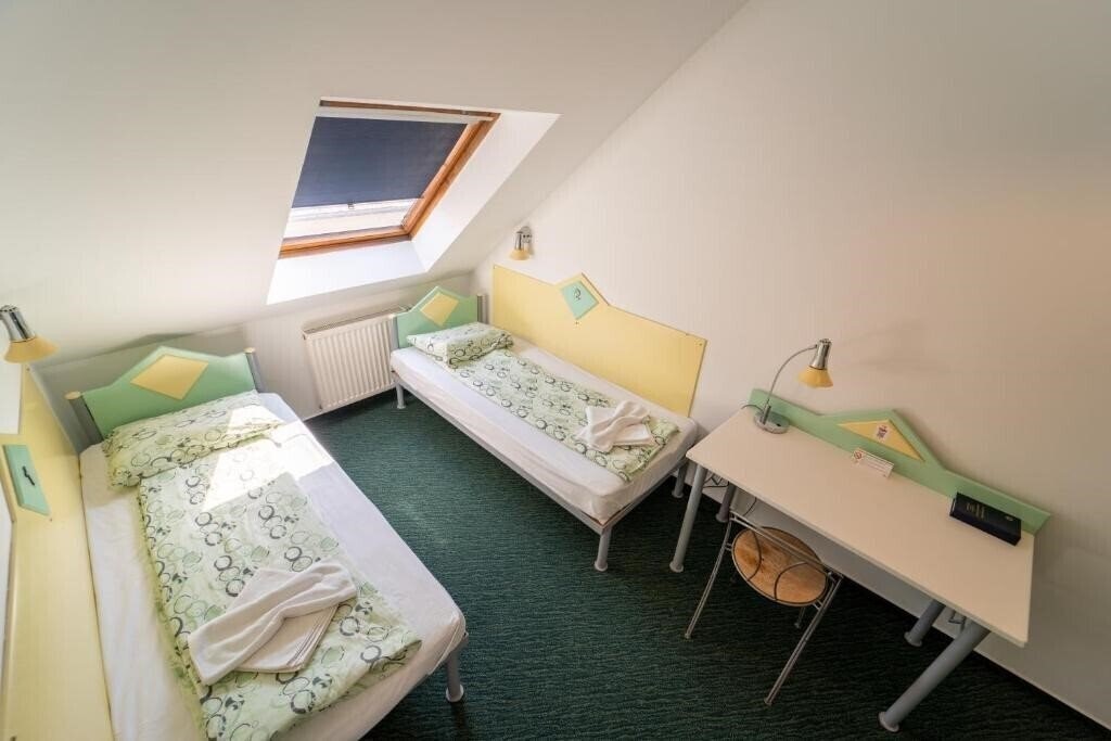 Фото Marco Polo Hostel 2*