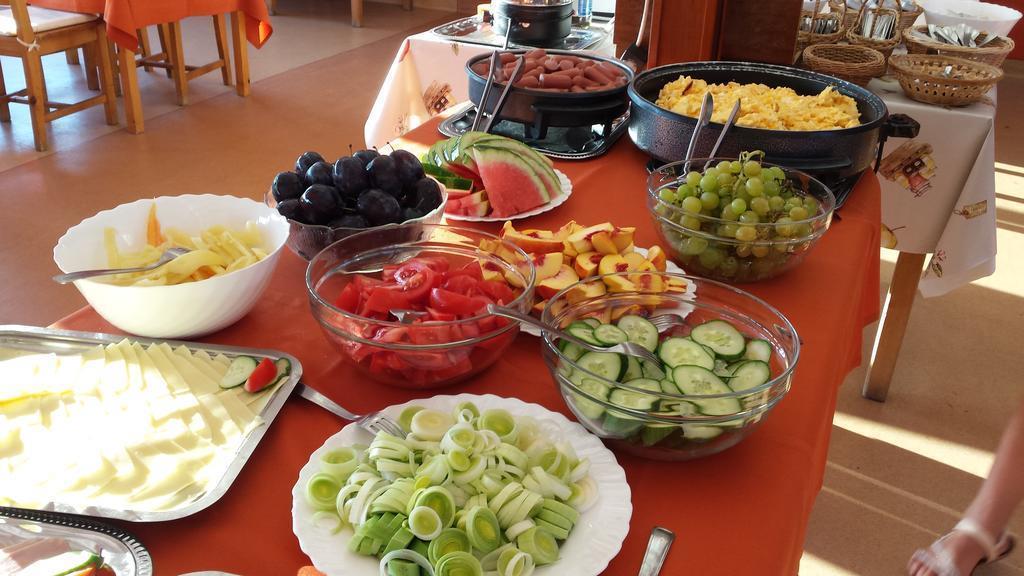 Фотографія Botel Lisa 3*