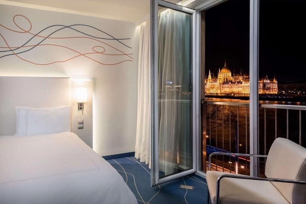 Фото Park Plaza Budapest 4*