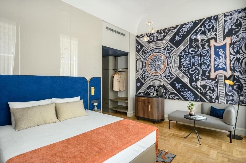 Отель Hotel Moments Budapest 4*