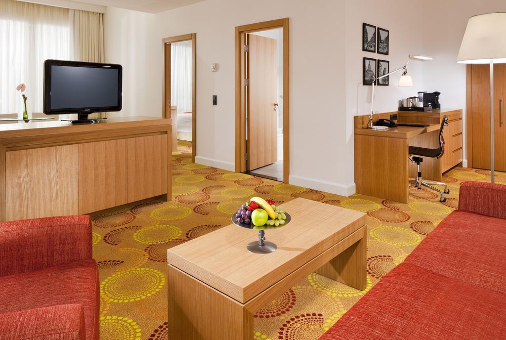 Фотография Courtyard By Marriott Budapest City Center 4*
