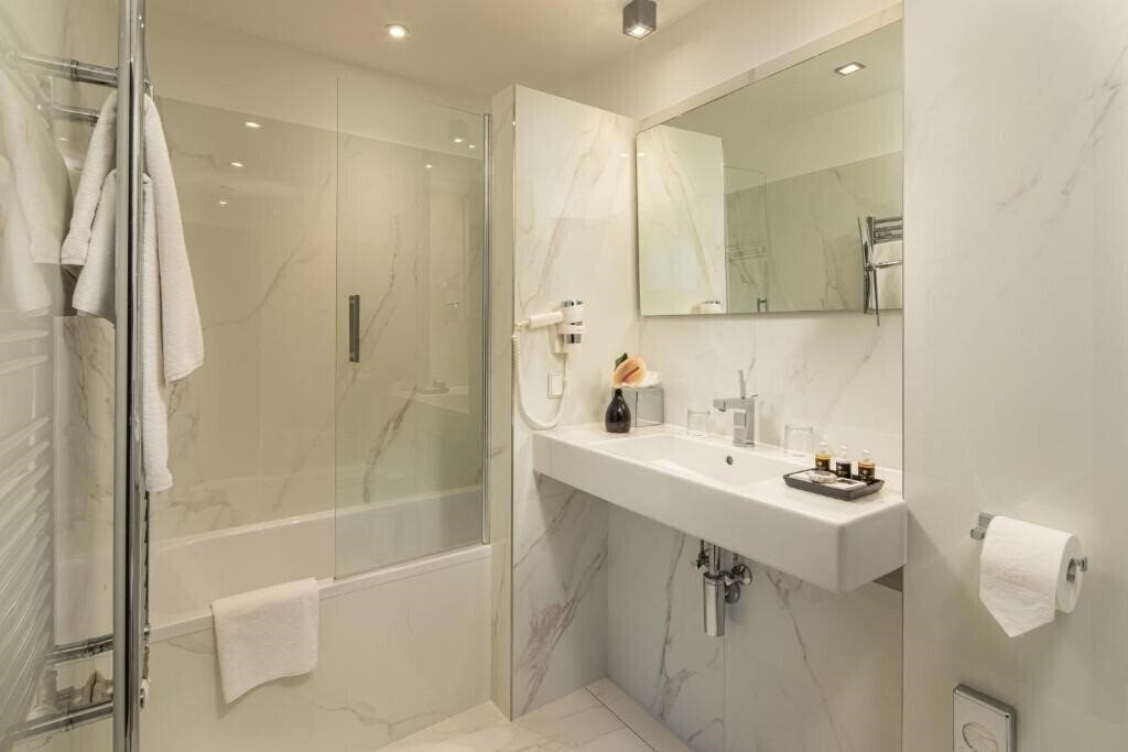 Картинка Continental Hotel Zara 4*