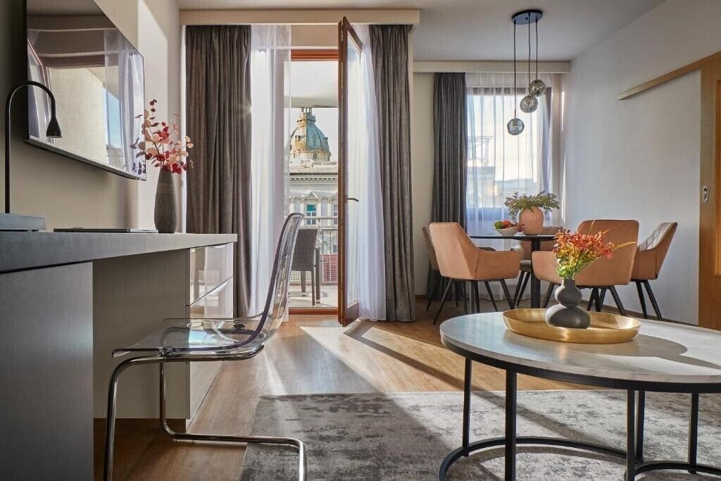 Отель 7 Seasons Apartments Budapest 4*