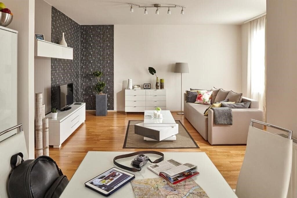 Картинка 7 Seasons Apartments Budapest 1*