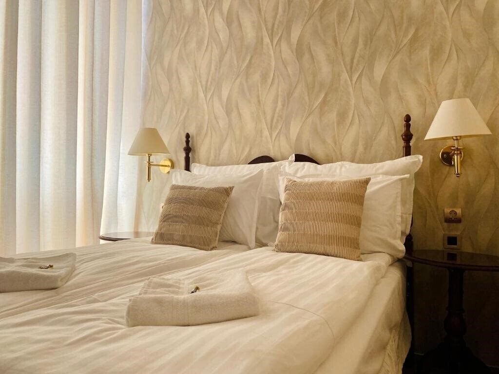 Отель OPERA16 Guestrooms (ex. Opera Loft Apt) 3*