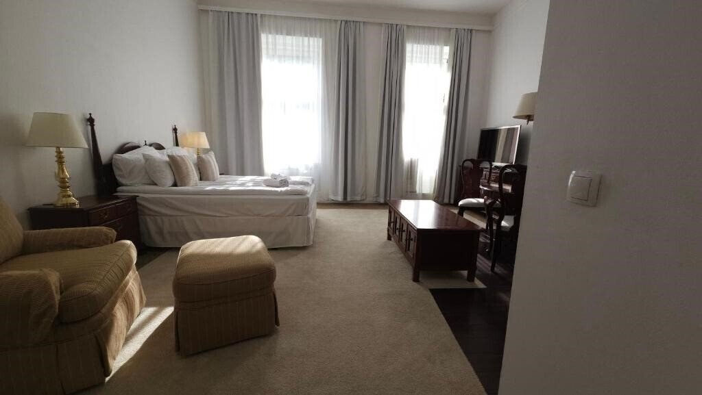 Картинка OPERA16 Guestrooms (ex. Opera Loft Apt) 3*