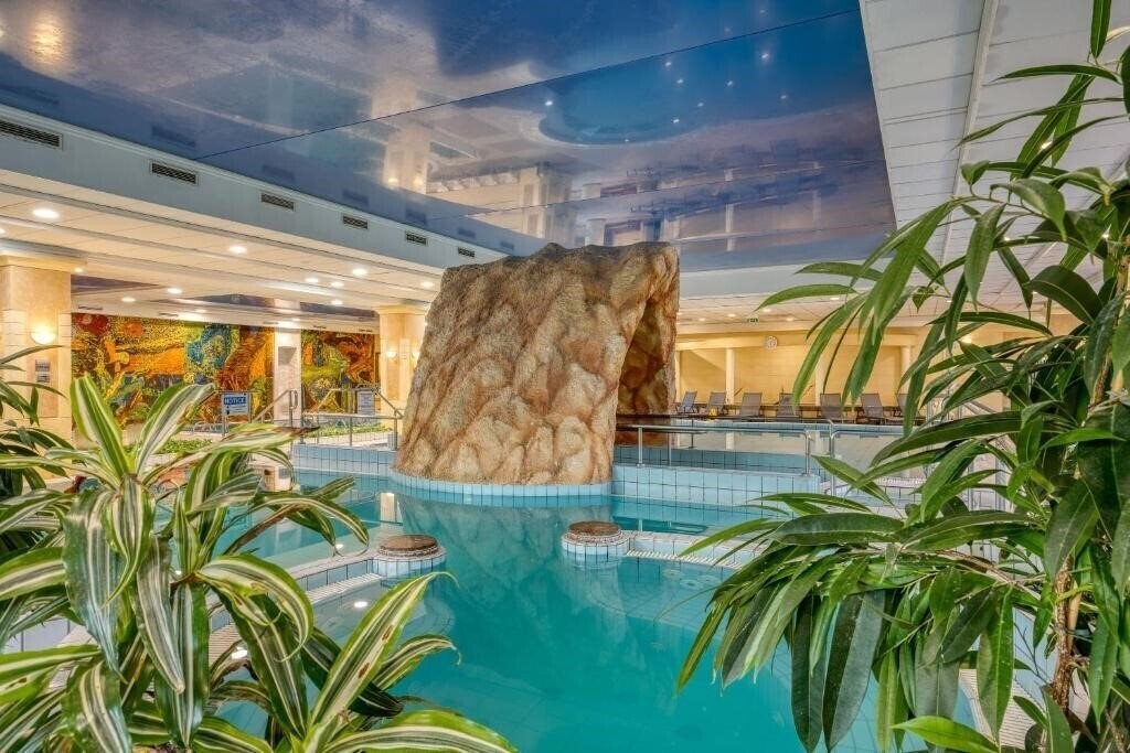Изображение Ensana Grand Margaret Island 4*