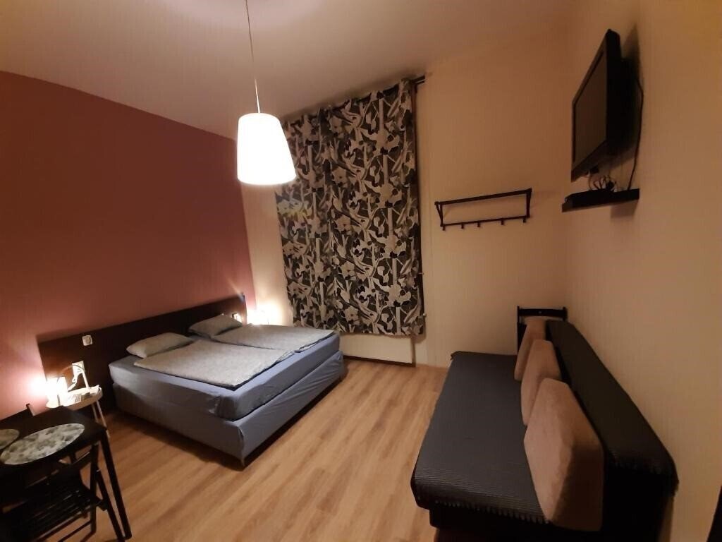 Готель Downtown Apartments Budapest 3*