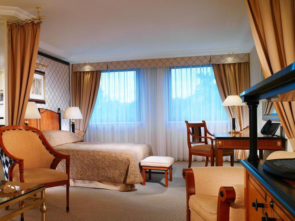 Фотографія Kempinski Hotel Corvinus Budapest 5*