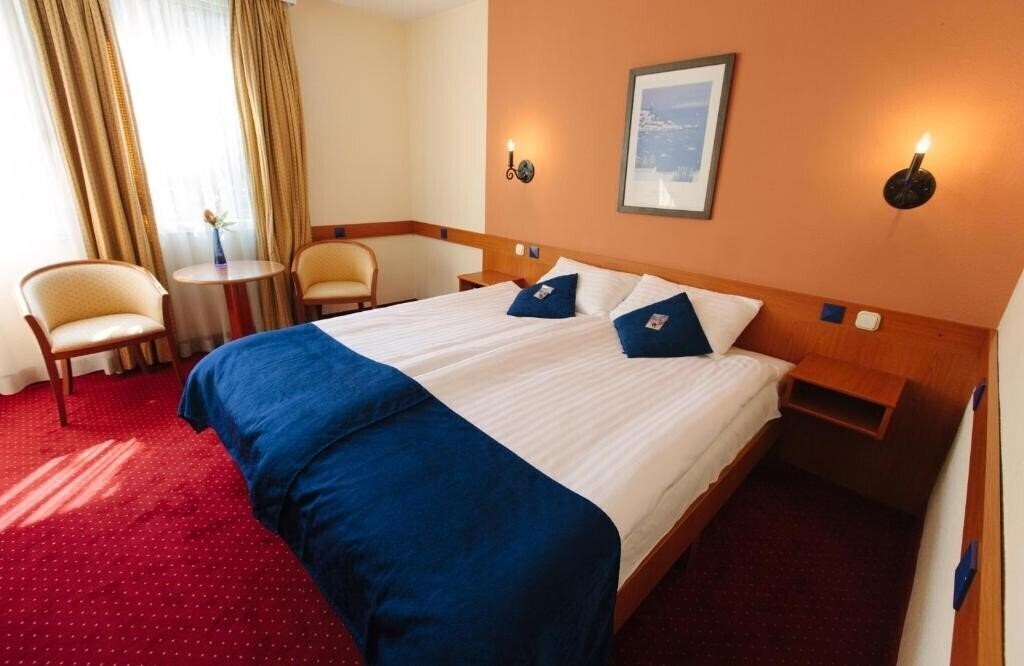 Отель Mediterran 4*