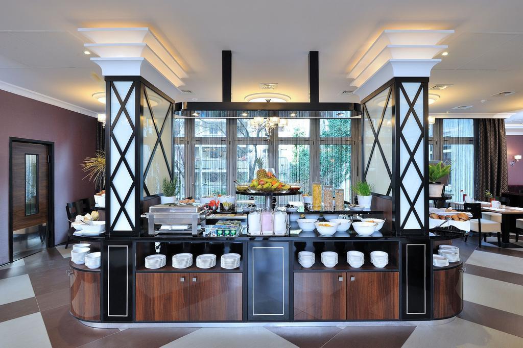 Картинка Carlton Hotel Budapest 4*