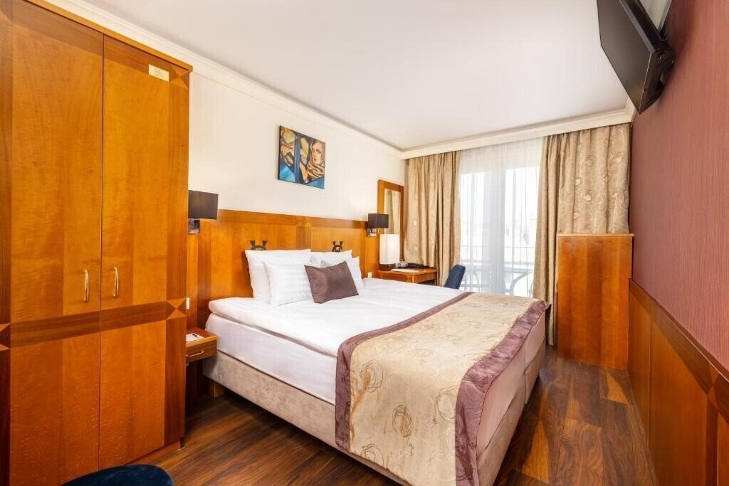 Отель Carlton Buda Castle Budapest 4*