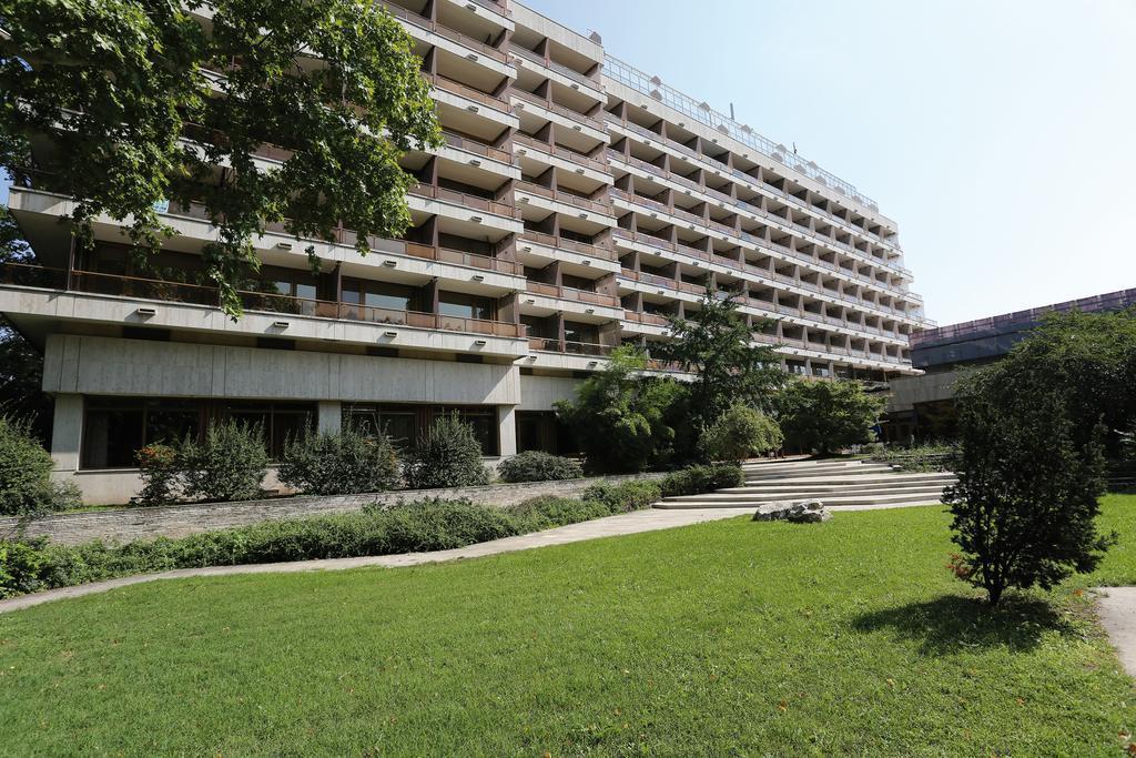 Отель Danubius Health Spa Resort Margitsziget 4*