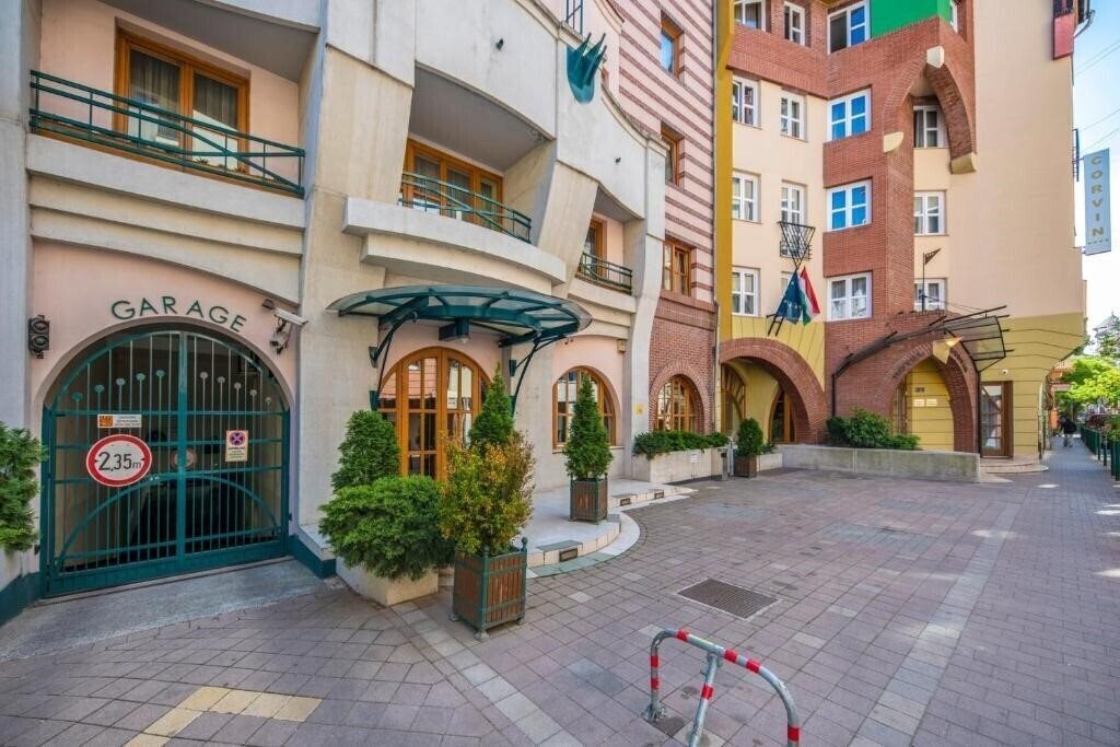 Картинка Corvin Hotel Budapest Sissy Wing 3*