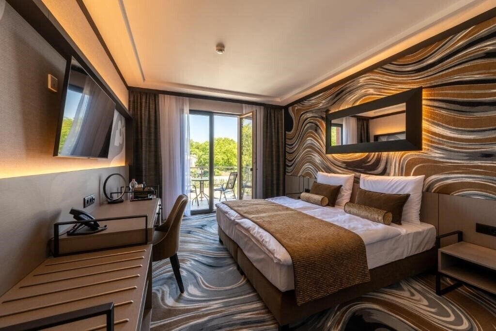 Фото Obester Hotel 4*