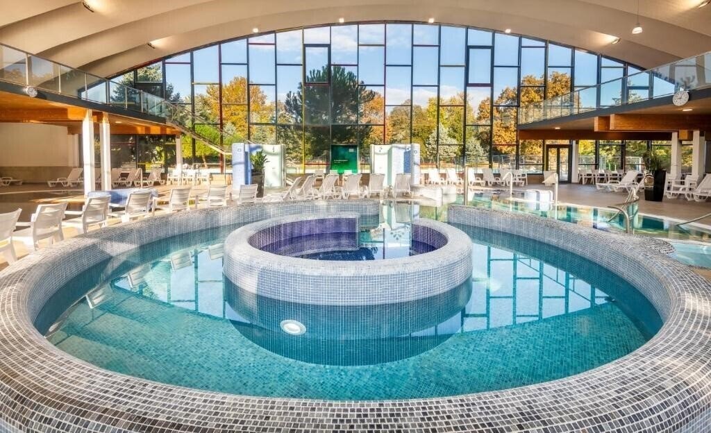 Фото Hungest Hotel Beke 4*