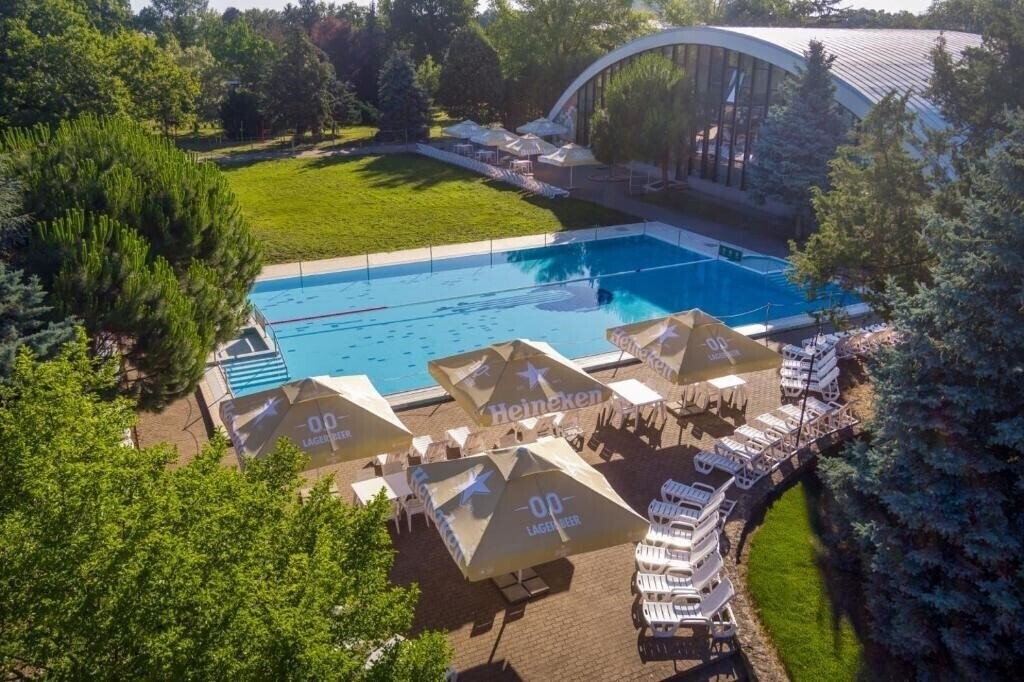 Изображение Hungest Hotel Beke 4*