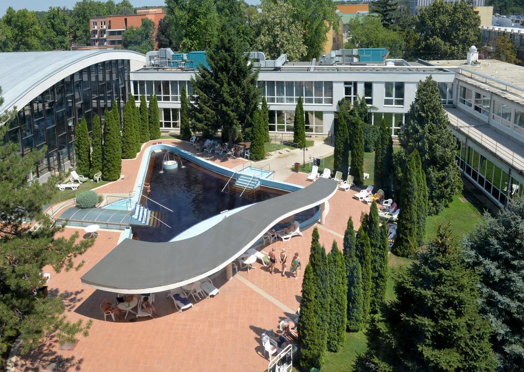 Фото Hunguest Hotel Apollo 4*