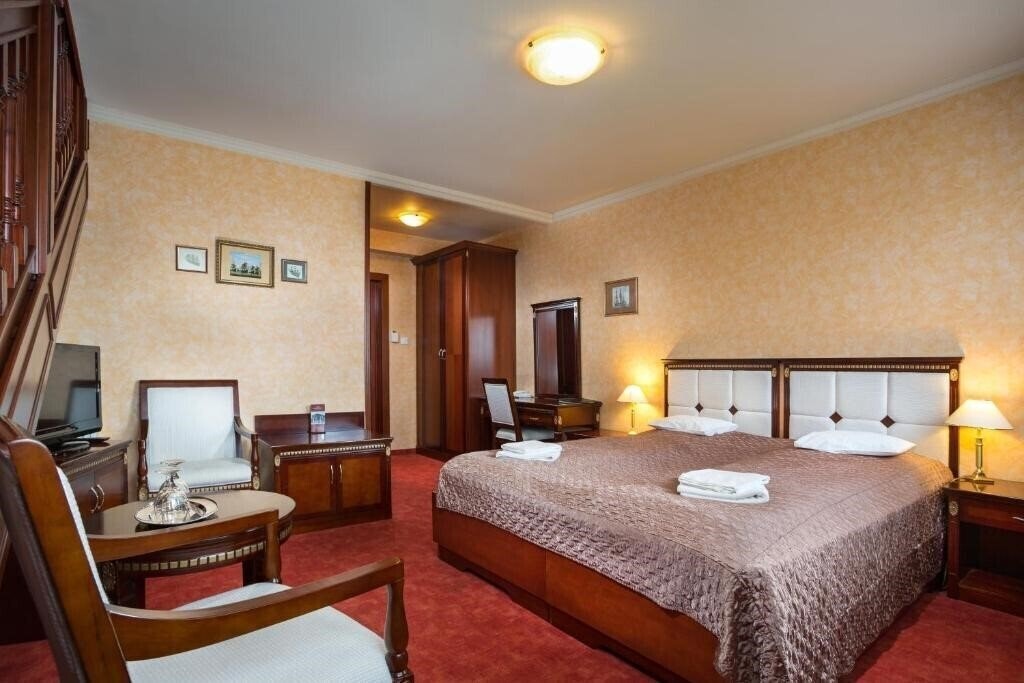 Отель Nelson Hotel 4*