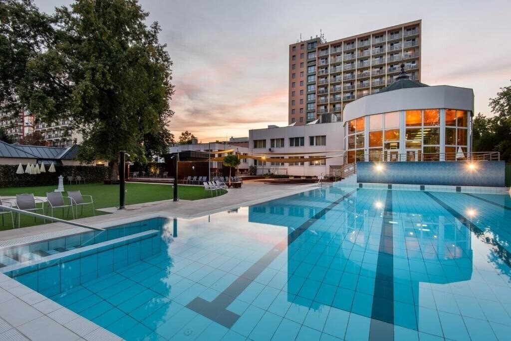 Отель Gyogy- es Wellness Hotel Baratsag 3*