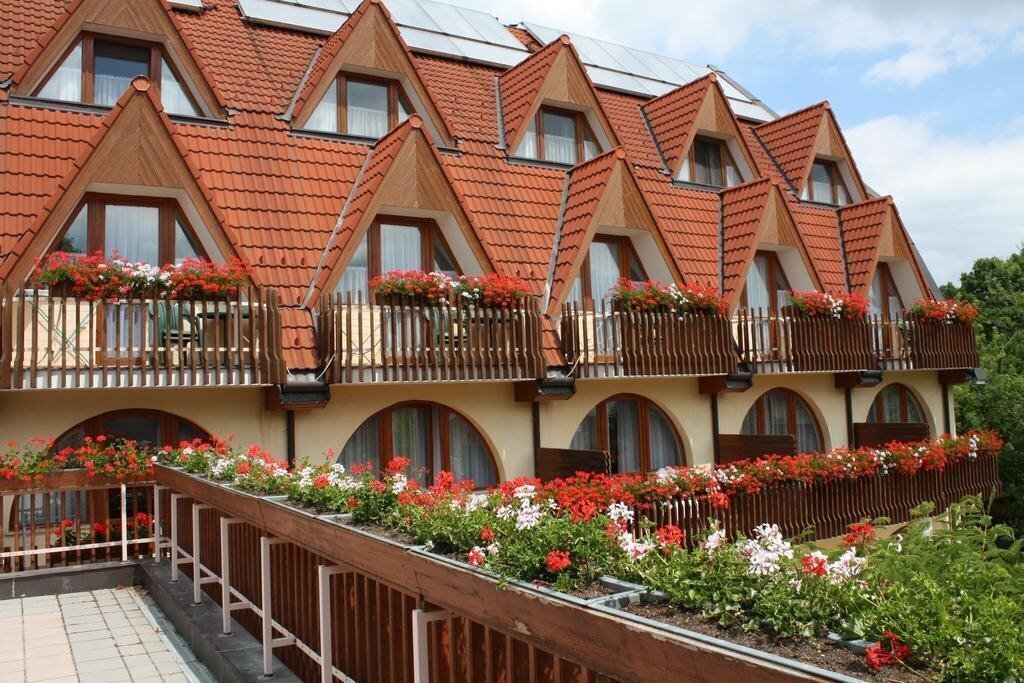 Фото Agnes Hotel 3*