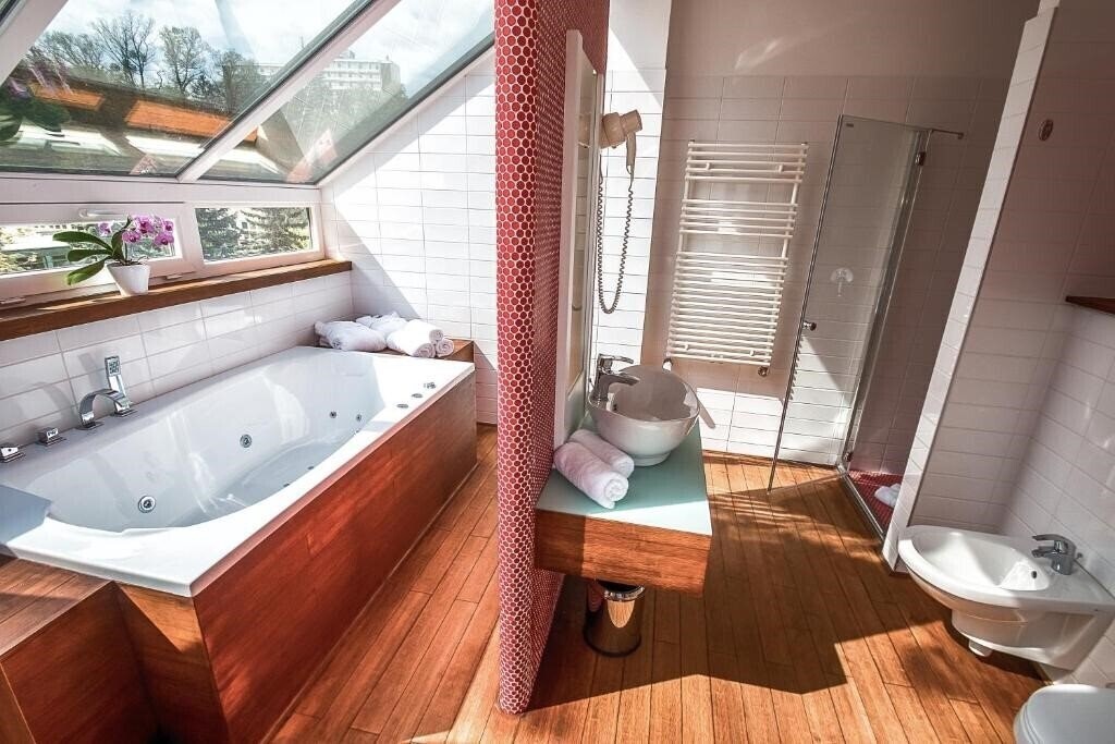 Изображение Bonvital Wellness And Gastro Hotel 4*