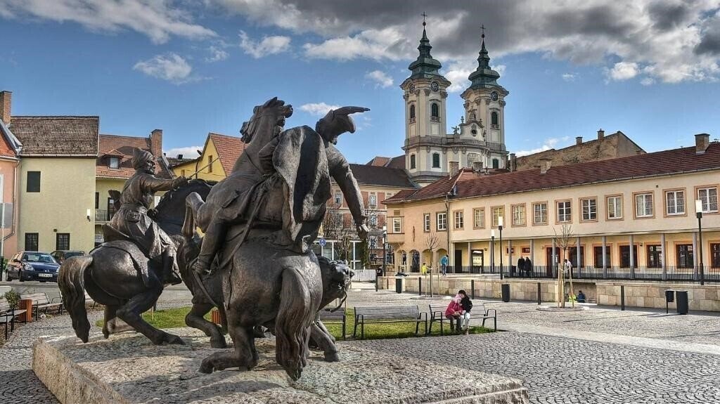 Фотографія Kristaly Apartman Aprt. 1*